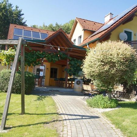 Riegler'S Buschenschank Apartment Loipersdorf bei Fuerstenfeld Exterior photo